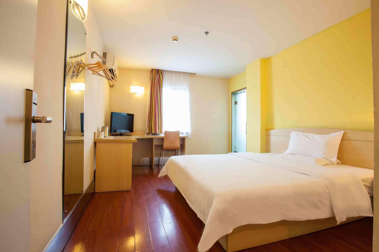 7Days Inn West Liaoyang Road Carrefour Qingdao Extérieur photo