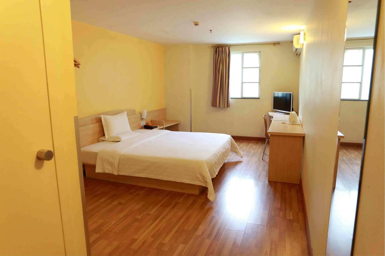 7Days Inn West Liaoyang Road Carrefour Qingdao Extérieur photo