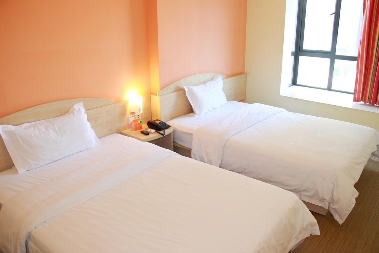 7Days Inn West Liaoyang Road Carrefour Qingdao Extérieur photo